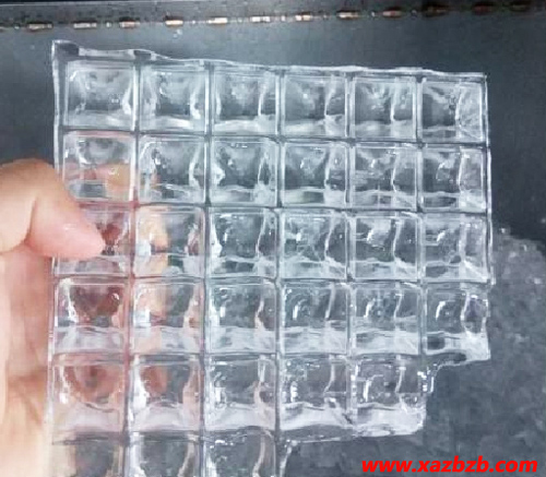 陝西食用冰廠家.jpg 陝西食用冰廠家.jpg